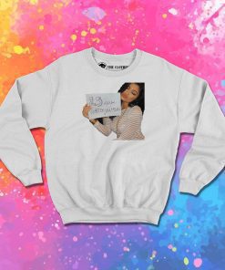 Kylie Jenner pose pour Justin Bieber Sweatshirt